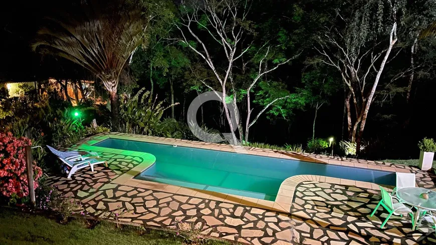 Foto 1 de Casa de Condomínio com 4 Quartos à venda, 400m² em Moura Brasil, Três Rios