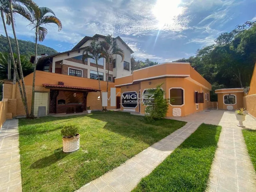 Foto 1 de Casa de Condomínio com 3 Quartos à venda, 320m² em Taquara, Rio de Janeiro