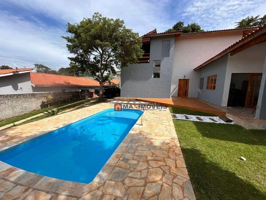 Foto 1 de Casa com 4 Quartos à venda, 240m² em Vila Dom Pedro, Atibaia