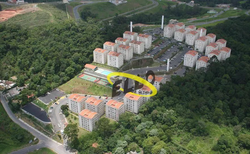 Foto 1 de Apartamento com 2 Quartos à venda, 56m² em Jardim Caiapia, Cotia