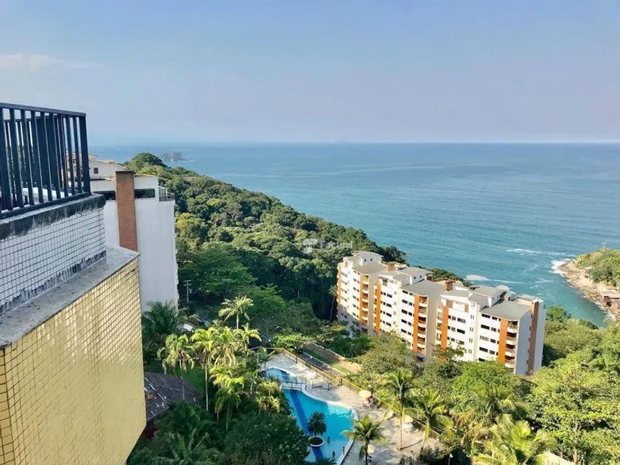 Foto 1 de Cobertura com 4 Quartos à venda, 250m² em Morro Sorocotuba, Guarujá