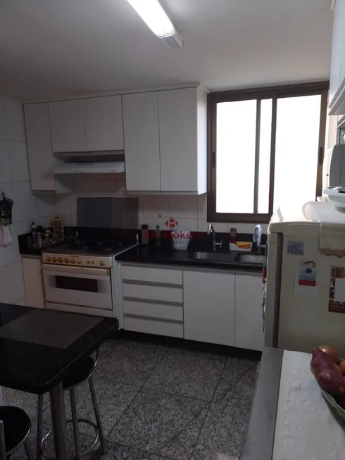 Foto 1 de Apartamento com 4 Quartos à venda, 157m² em Sion, Belo Horizonte