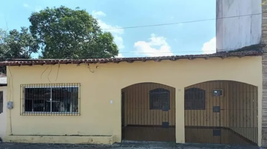 Foto 1 de Casa com 3 Quartos à venda, 200m² em Coqueiro, Belém