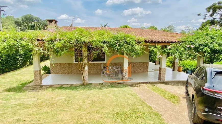 Foto 1 de Fazenda/Sítio com 3 Quartos à venda, 194m² em Vale dos Pinheiros, Atibaia