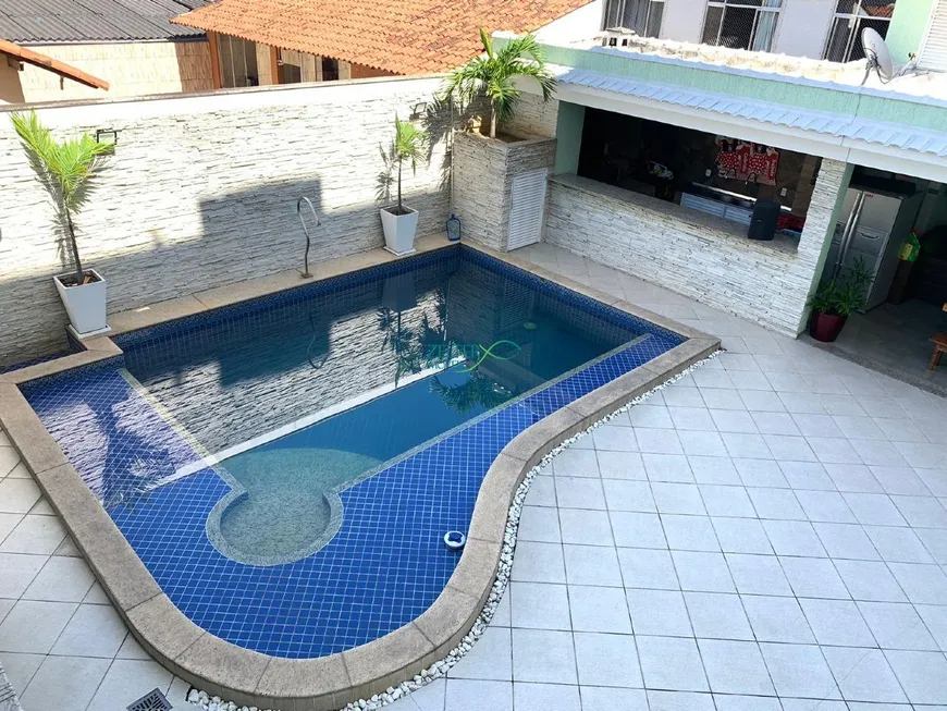 Foto 1 de Casa com 4 Quartos à venda, 327m² em Vila da Penha, Rio de Janeiro