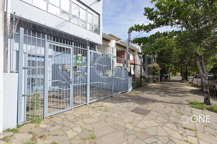 Foto 1 de Prédio Comercial para alugar, 409m² em São Geraldo, Porto Alegre