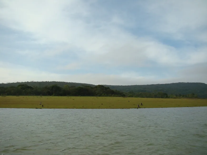 Foto 1 de Fazenda/Sítio à venda, 6300000m² em Zona Rural, Três Marias