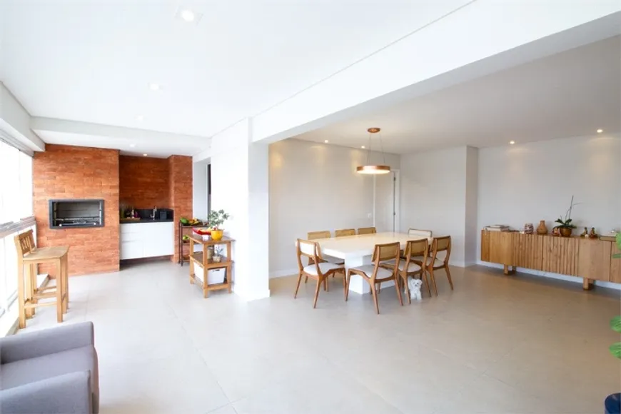 Foto 1 de Apartamento com 3 Quartos à venda, 151m² em Móoca, São Paulo