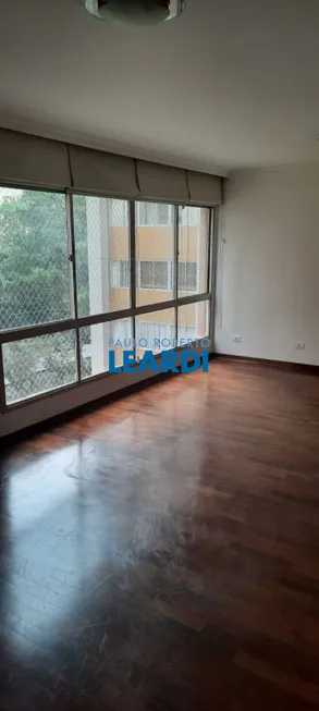 Foto 1 de Apartamento com 3 Quartos à venda, 129m² em Jardim América, São Paulo