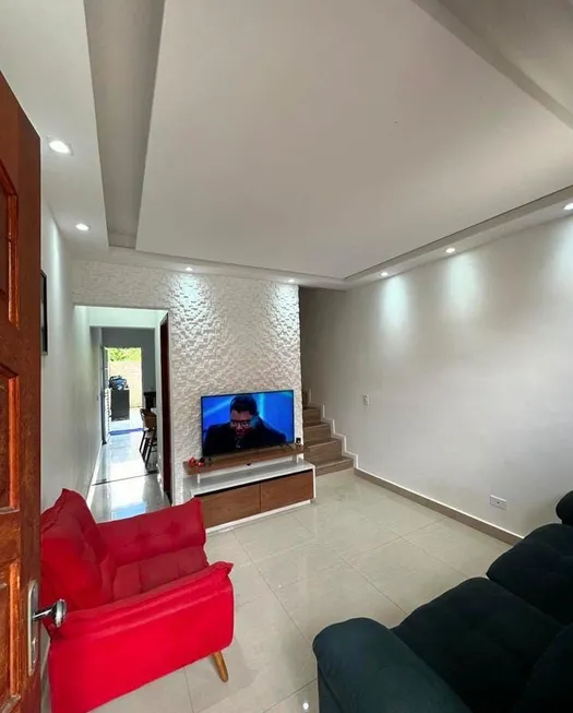 Foto 1 de Casa com 2 Quartos à venda, 66m² em Chácara Martha, Francisco Morato