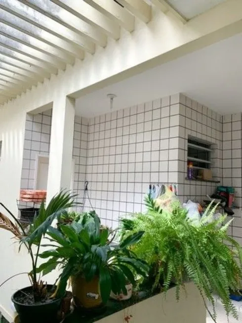 Foto 1 de Casa com 4 Quartos à venda, 130m² em Itapuã, Salvador