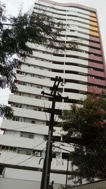 Foto 1 de Apartamento com 3 Quartos à venda, 100m² em Aflitos, Recife