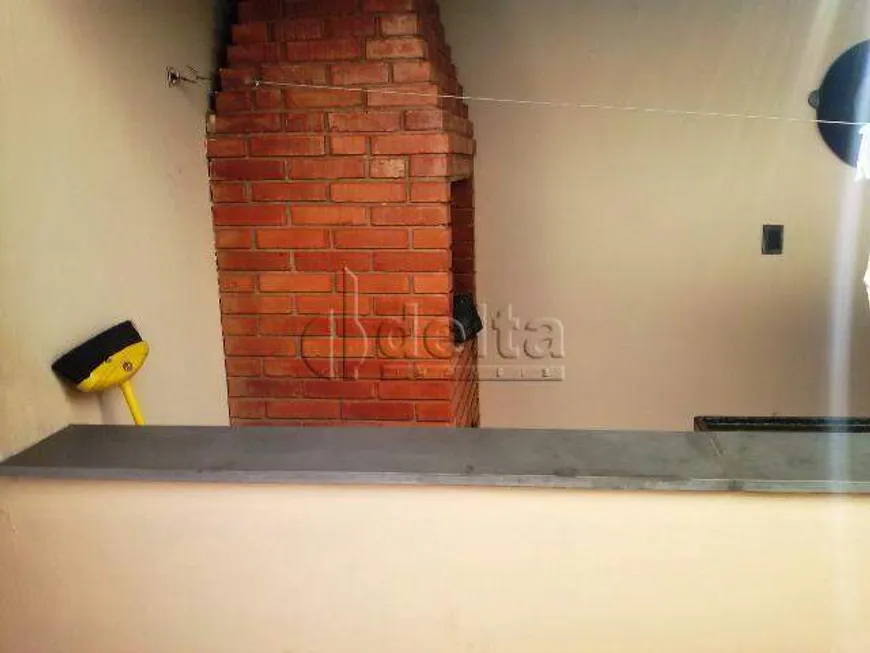 Foto 1 de Casa com 3 Quartos à venda, 180m² em Santa Mônica, Uberlândia