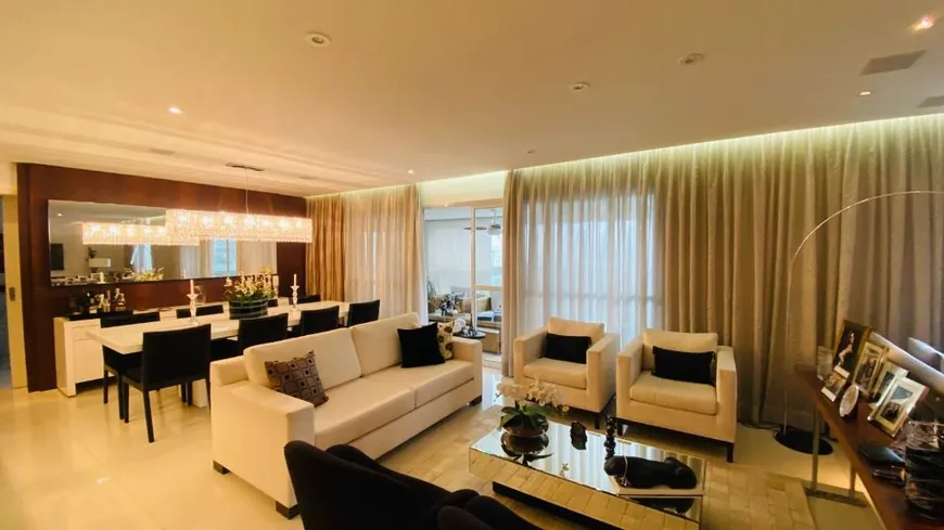 Foto 1 de Apartamento com 4 Quartos à venda, 206m² em Campo Belo, São Paulo