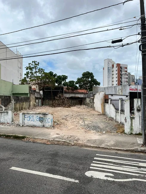 Foto 1 de Lote/Terreno para venda ou aluguel, 335m² em Fátima, Fortaleza