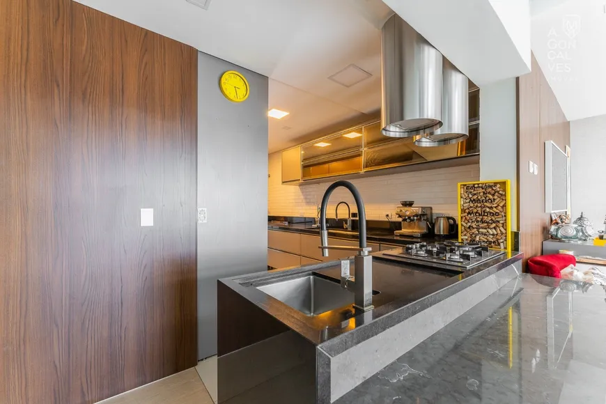 Foto 1 de Apartamento com 3 Quartos para alugar, 184m² em Campo Comprido, Curitiba
