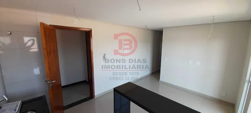 Foto 1 de Apartamento com 2 Quartos à venda, 46m² em Vila Salete, São Paulo