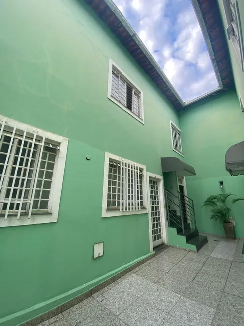 Foto 1 de Apartamento com 2 Quartos à venda, 80m² em Heliópolis, Belo Horizonte