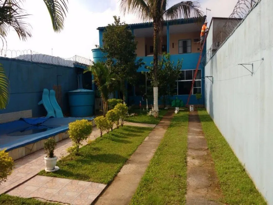 Foto 1 de Sobrado com 4 Quartos à venda, 80m² em Centro, Mongaguá