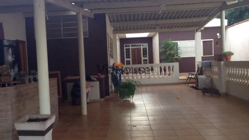 Foto 1 de Casa com 3 Quartos à venda, 180m² em VILA VIRGINIA, Ribeirão Preto