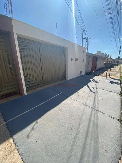 Foto 1 de Casa com 3 Quartos à venda, 120m² em Residencial Center Ville, Goiânia