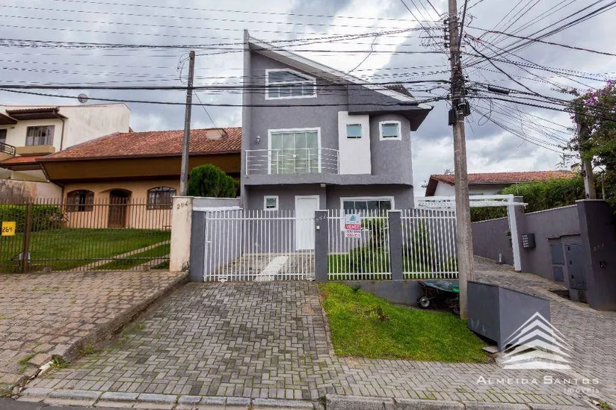 Foto 1 de Sobrado com 3 Quartos à venda, 228m² em Pilarzinho, Curitiba