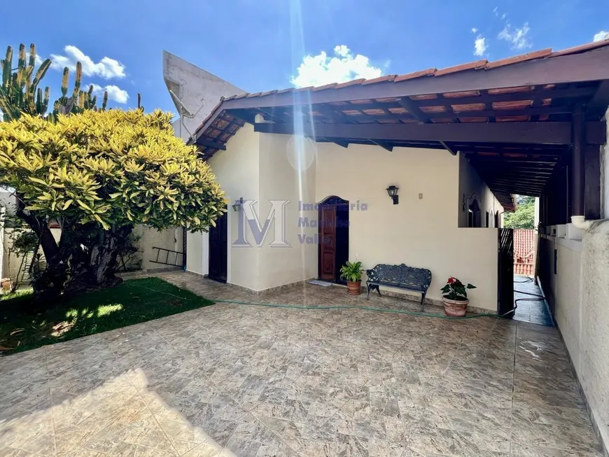 Foto 1 de Casa com 4 Quartos à venda, 196m² em Santa Luzia, Bragança Paulista