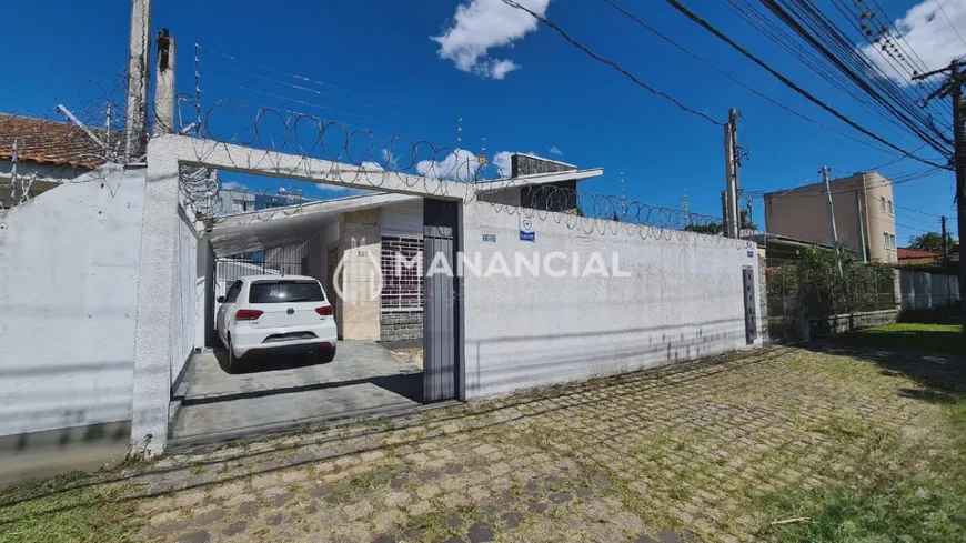 Foto 1 de Casa com 3 Quartos à venda, 300m² em Rebouças, Curitiba