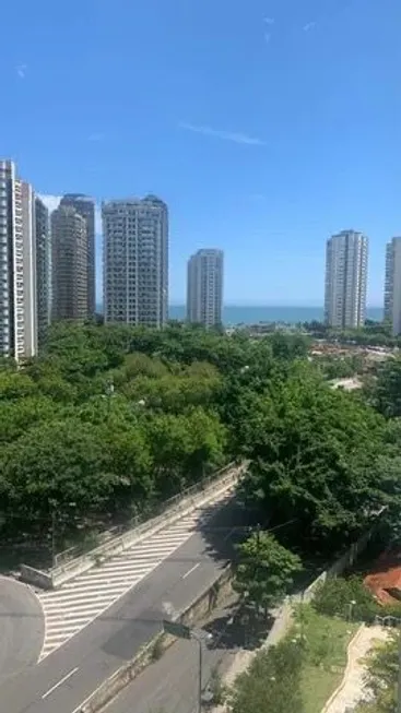 Foto 1 de Apartamento com 2 Quartos à venda, 65m² em Barra da Tijuca, Rio de Janeiro