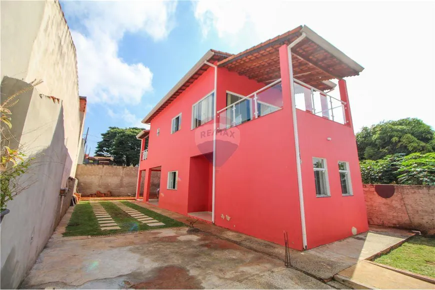 Foto 1 de Casa com 2 Quartos à venda, 250m² em Centro, Capela do Alto