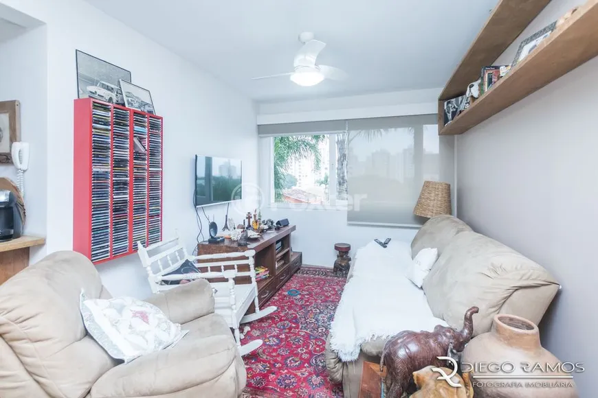 Foto 1 de Apartamento com 3 Quartos à venda, 86m² em Passo da Areia, Porto Alegre
