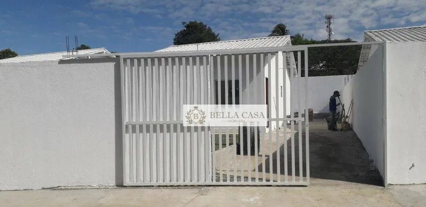Foto 1 de Casa com 2 Quartos para venda ou aluguel, 64m² em Viaduto, Araruama