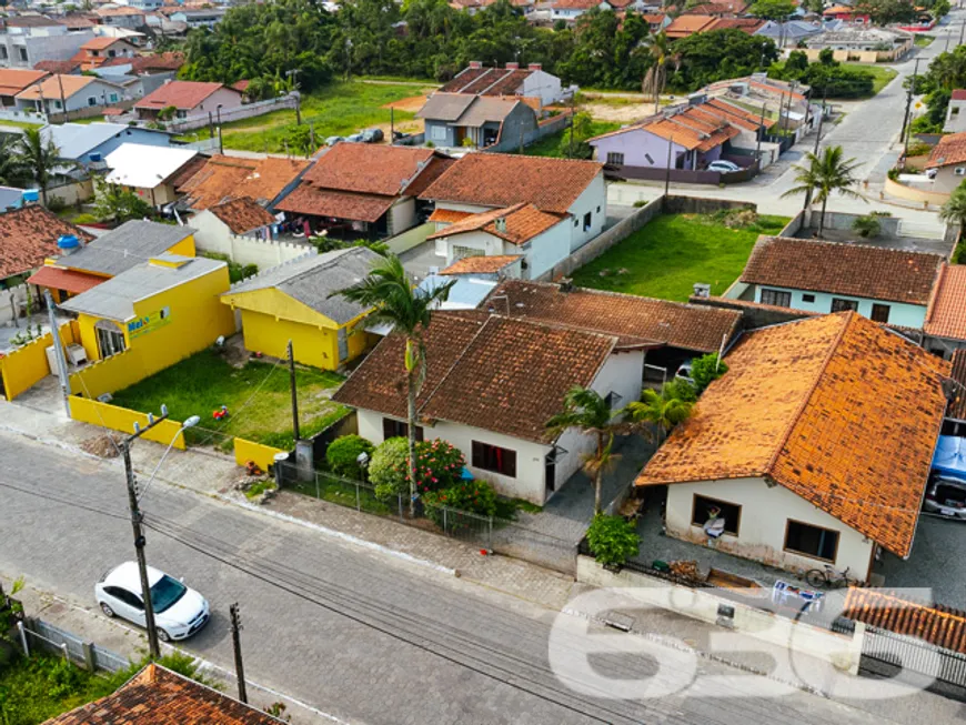 Foto 1 de Casa com 4 Quartos à venda, 141m² em Centro, Balneário Barra do Sul