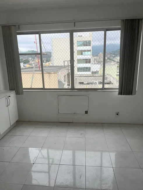 Foto 1 de Sala Comercial para venda ou aluguel, 25m² em Méier, Rio de Janeiro