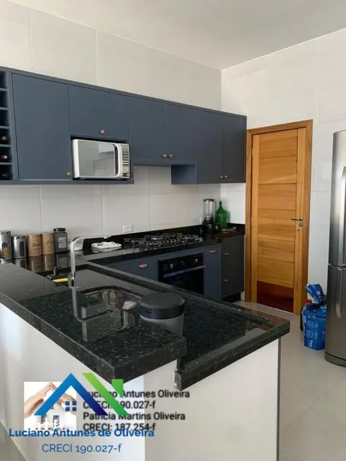 Foto 1 de Casa com 2 Quartos à venda, 75m² em Balneario Mar Azul, Caraguatatuba