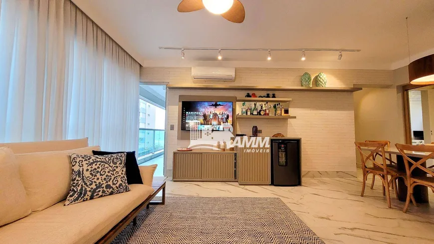 Foto 1 de Apartamento com 4 Quartos à venda, 130m² em Barra Funda, Guarujá