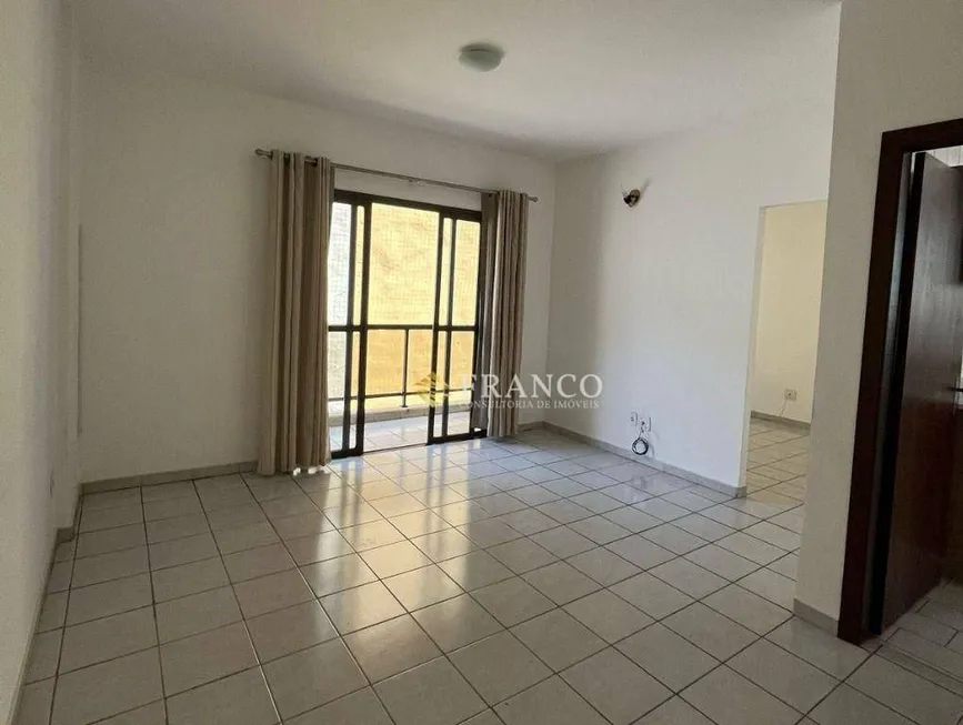 Foto 1 de Apartamento com 3 Quartos à venda, 90m² em Centro, Taubaté