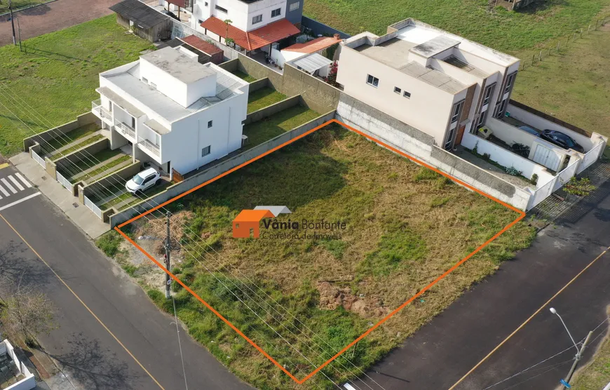 Foto 1 de Lote/Terreno à venda, 661m² em São João do Rio Vermelho, Florianópolis