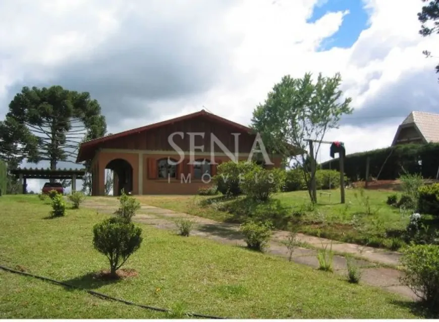 Foto 1 de Casa com 3 Quartos à venda, 192m² em Alto da Boa Vista, Campos do Jordão