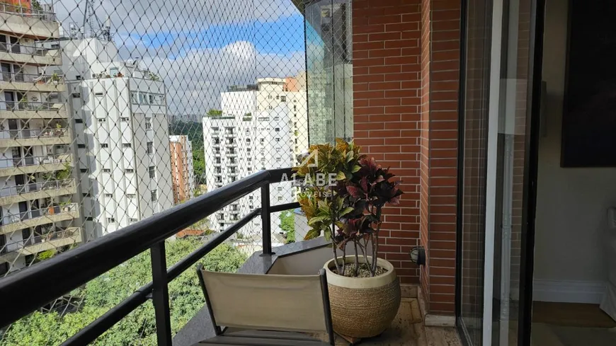 Foto 1 de Apartamento com 2 Quartos à venda, 167m² em Vila Nova Conceição, São Paulo