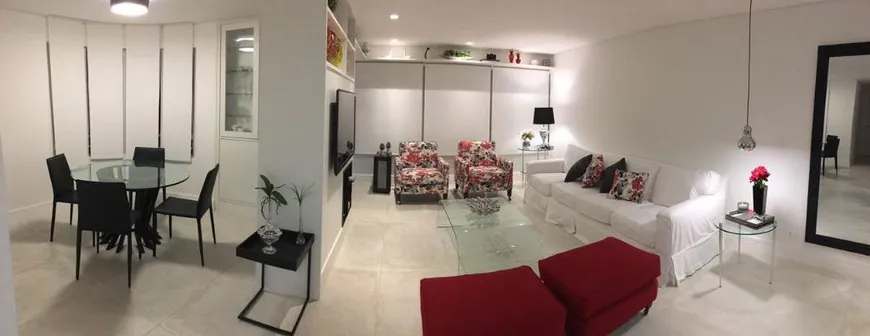 Foto 1 de Flat com 2 Quartos para venda ou aluguel, 117m² em Jardim Paulista, São Paulo