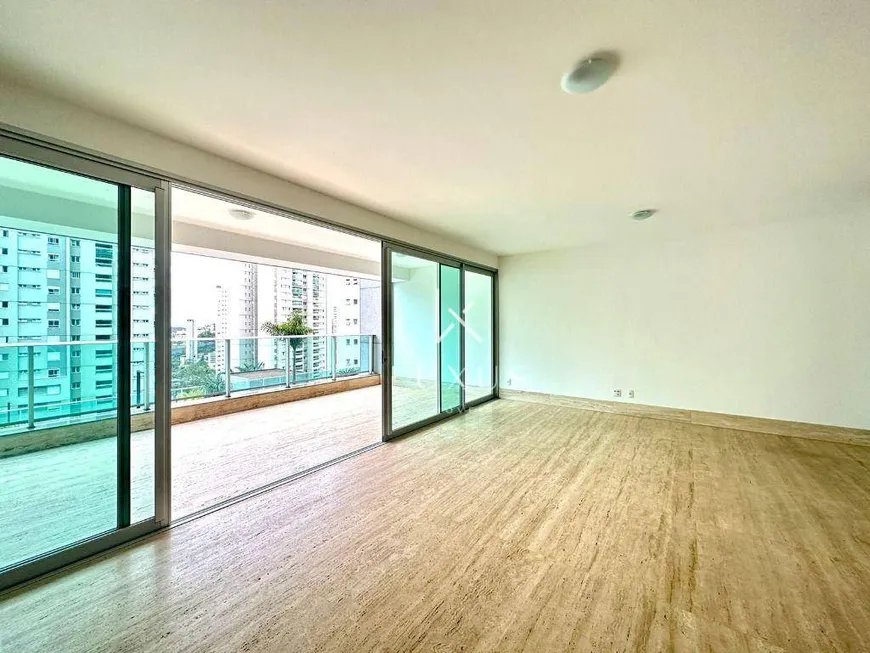 Foto 1 de Apartamento com 4 Quartos à venda, 213m² em Vila da Serra, Nova Lima