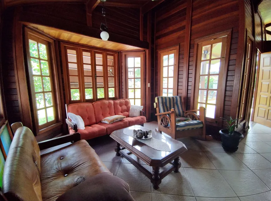 Foto 1 de Casa com 3 Quartos à venda, 120m² em Cadetes Fabres, Guapimirim