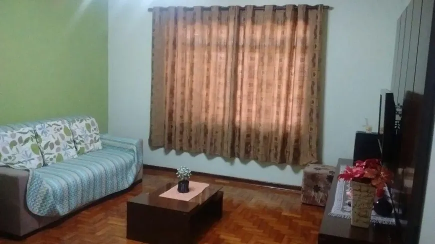 Foto 1 de Casa com 3 Quartos à venda, 180m² em Parque das Nações, Santo André