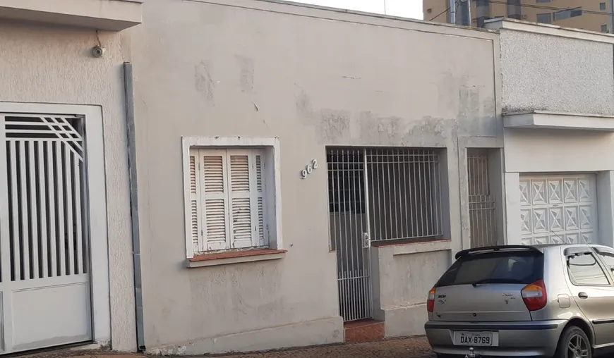 Foto 1 de Lote/Terreno à venda, 323m² em Centro, Limeira