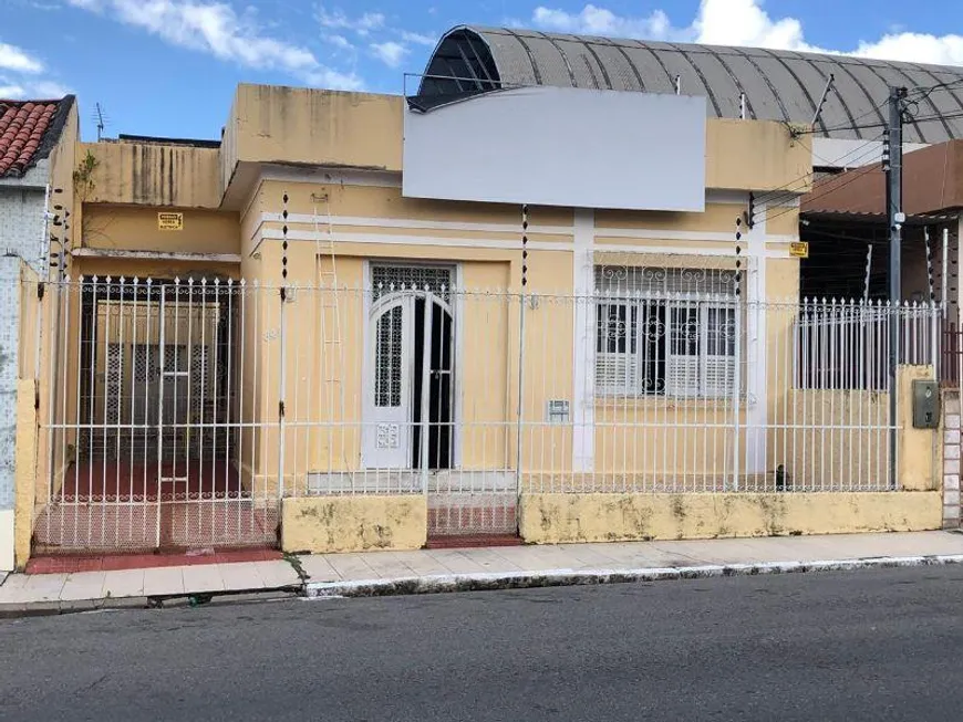 Foto 1 de Casa com 4 Quartos à venda, 283m² em Centro, Aracaju