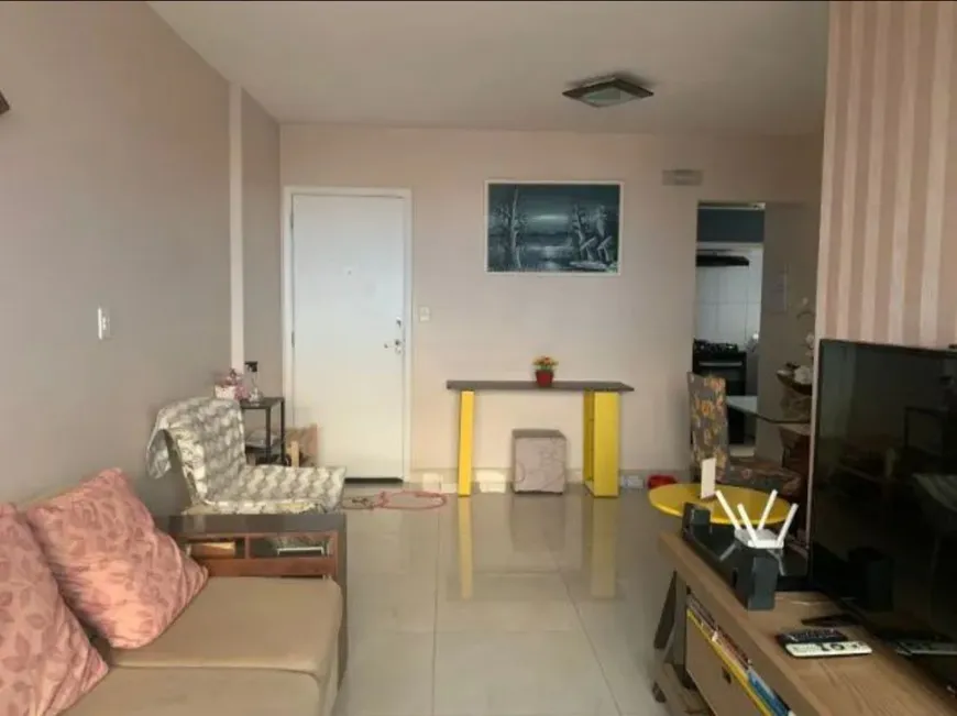 Foto 1 de Apartamento com 3 Quartos à venda, 75m² em Farolândia, Aracaju