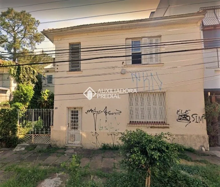 Foto 1 de Casa com 4 Quartos à venda, 180m² em São Geraldo, Porto Alegre