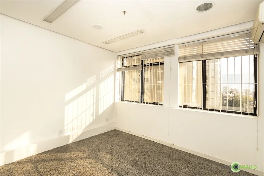 Foto 1 de Sala Comercial à venda, 54m² em Auxiliadora, Porto Alegre