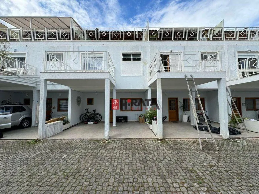 Foto 1 de Casa de Condomínio com 4 Quartos à venda, 200m² em Santo Amaro, São Paulo